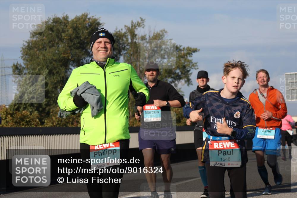 03.10.2025 - Köhlbrandbrückenlauf Luisa Fischer http://msf.ph/oto/9016324 03.10.2025 11:01:52 Position 3 1549, 2785, 1548, 3281 meine-sportfotos.de
