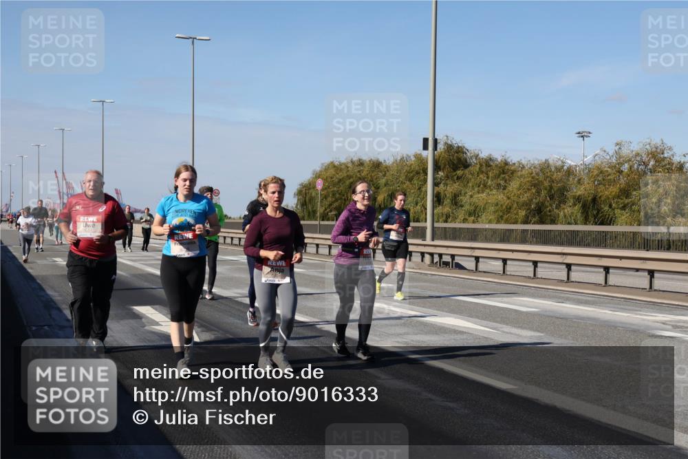 03.10.2025 - Köhlbrandbrückenlauf Julia Fischer http://msf.ph/oto/9016333 03.10.2025 13:17:50 Position 3 5584, 6401 meine-sportfotos.de