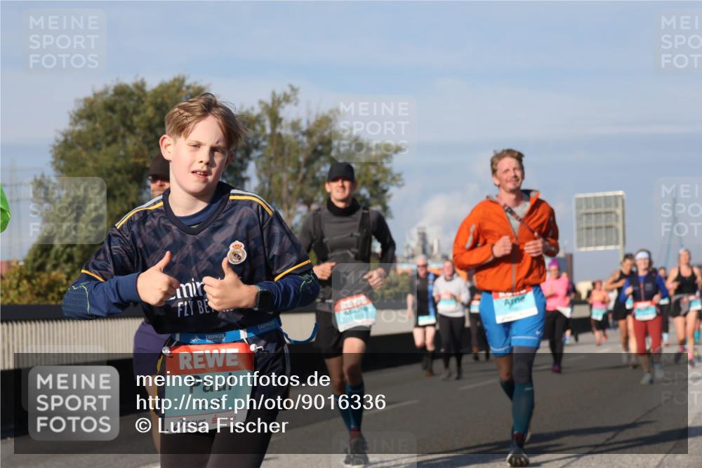 03.10.2025 - Köhlbrandbrückenlauf Luisa Fischer http://msf.ph/oto/9016336 03.10.2025 11:01:53 Position 3 1548 meine-sportfotos.de