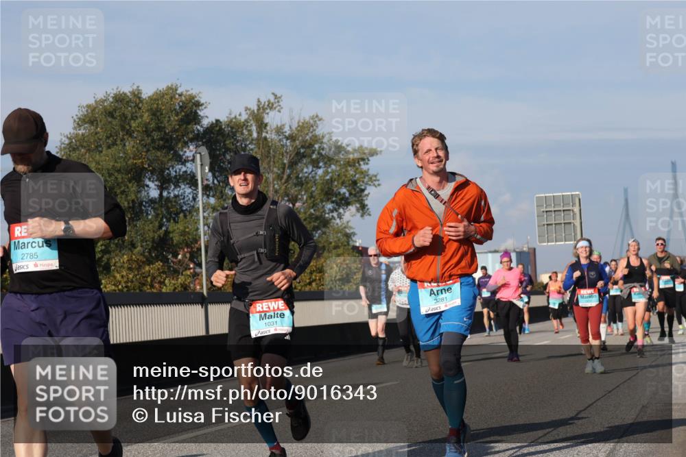 03.10.2025 - Köhlbrandbrückenlauf Luisa Fischer http://msf.ph/oto/9016343 03.10.2025 11:01:54 Position 3 2785, 1031, 3281 meine-sportfotos.de