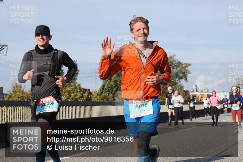 03.10.2025 - Köhlbrandbrückenlauf Luisa Fischer http://msf.ph/oto/9016356 03.10.2025 11:01:55 Position 3 1031, 3281 meine-sportfotos.de