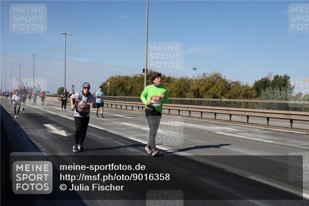03.10.2025 - Köhlbrandbrückenlauf Julia Fischer http://msf.ph/oto/9016358 03.10.2025 13:17:55 Position 3 4894 meine-sportfotos.de