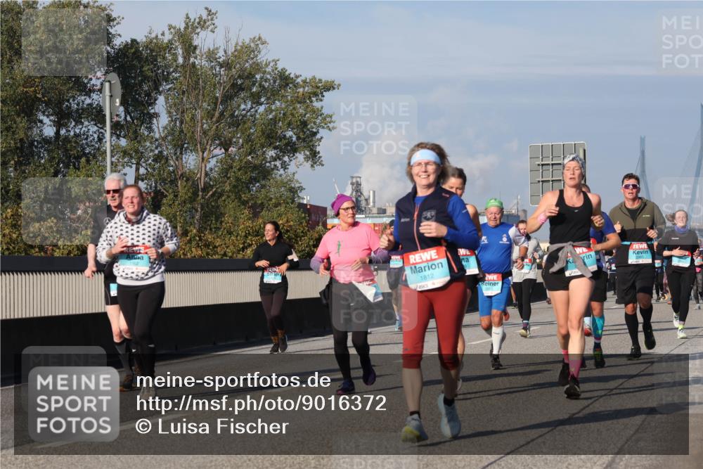 03.10.2025 - Köhlbrandbrückenlauf Luisa Fischer http://msf.ph/oto/9016372 03.10.2025 11:01:57 Position 3 1812 meine-sportfotos.de