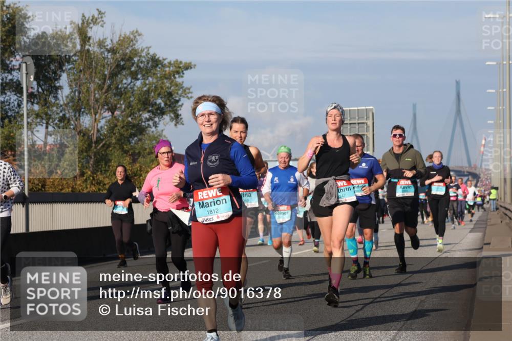 03.10.2025 - Köhlbrandbrückenlauf Luisa Fischer http://msf.ph/oto/9016378 03.10.2025 11:01:58 Position 3 1812, 349, 247 meine-sportfotos.de