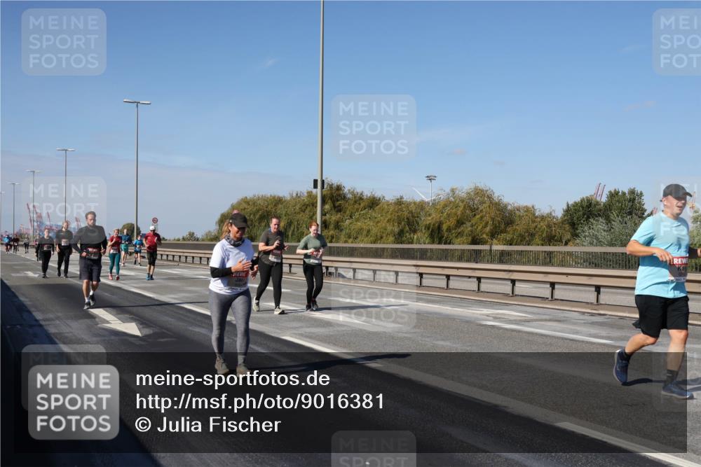 03.10.2025 - Köhlbrandbrückenlauf Julia Fischer http://msf.ph/oto/9016381 03.10.2025 13:18:01 Position 3  meine-sportfotos.de