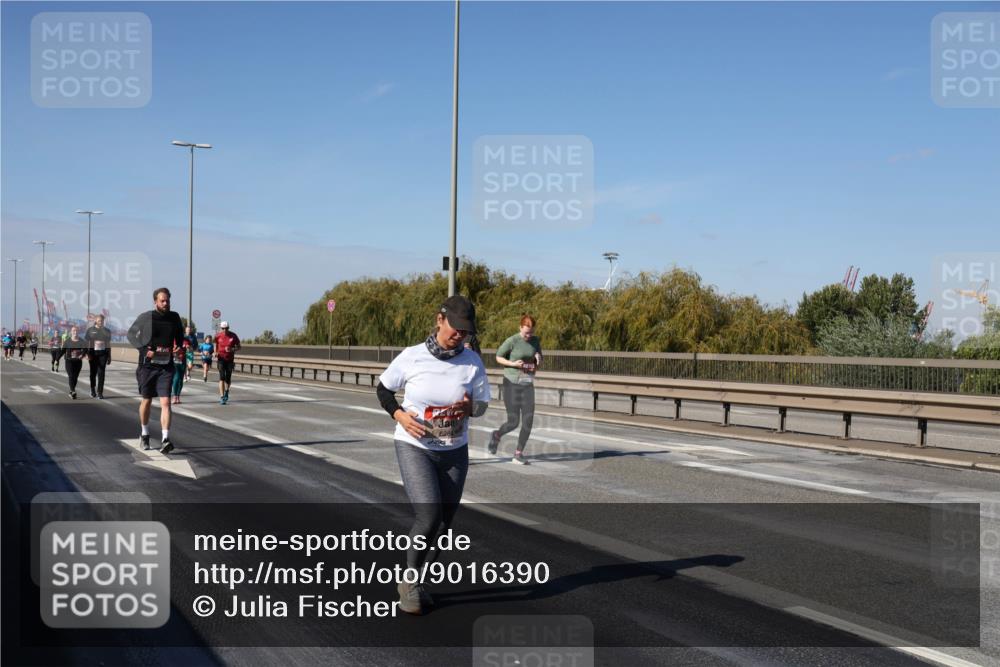 03.10.2025 - Köhlbrandbrückenlauf Julia Fischer http://msf.ph/oto/9016390 03.10.2025 13:18:02 Position 3  meine-sportfotos.de