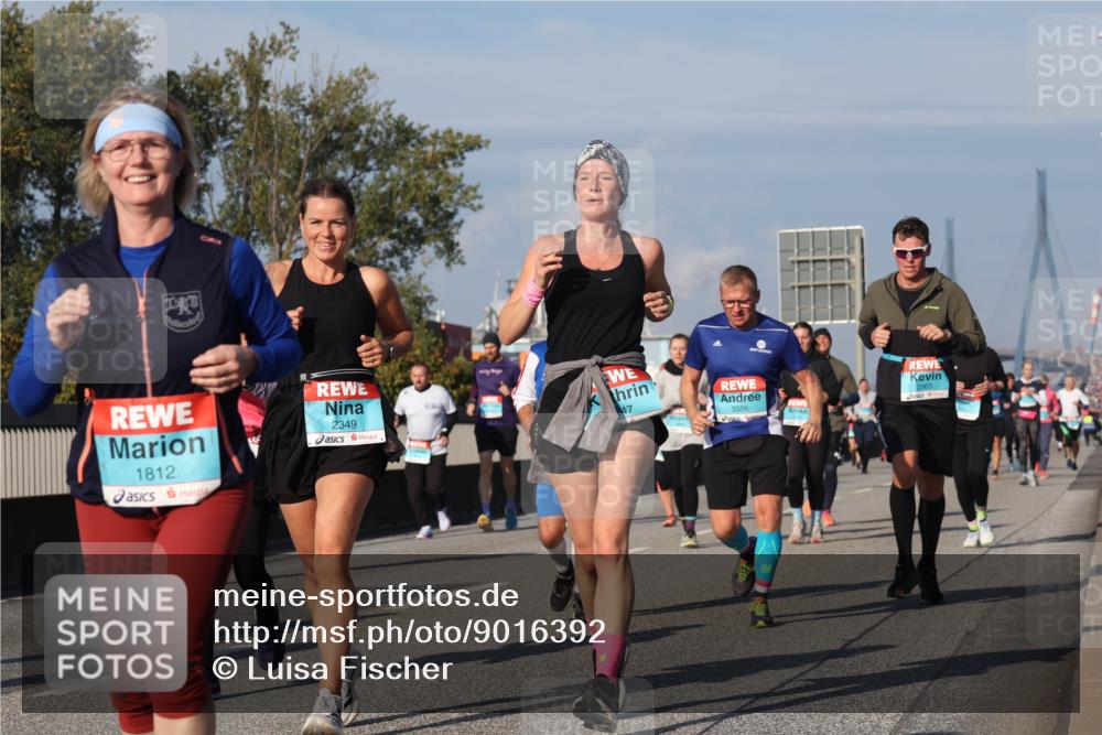 03.10.2025 - Köhlbrandbrückenlauf Luisa Fischer http://msf.ph/oto/9016392 03.10.2025 11:01:59 Position 3 1812, 2349, 47, 3506, 2965 meine-sportfotos.de