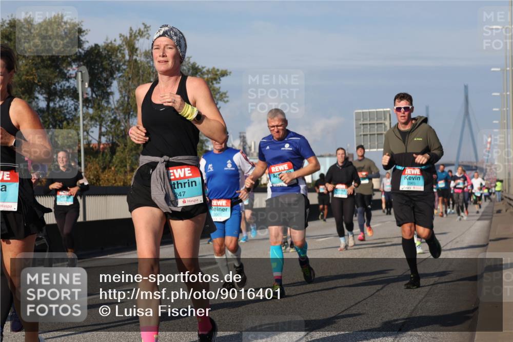 03.10.2025 - Köhlbrandbrückenlauf Luisa Fischer http://msf.ph/oto/9016401 03.10.2025 11:02:00 Position 3 247, 3505, 2965 meine-sportfotos.de