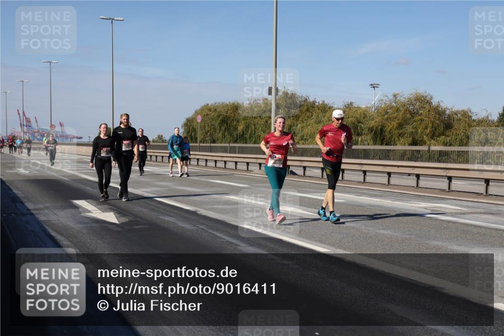 03.10.2025 - Köhlbrandbrückenlauf Julia Fischer http://msf.ph/oto/9016411 03.10.2025 13:18:09 Position 3  meine-sportfotos.de