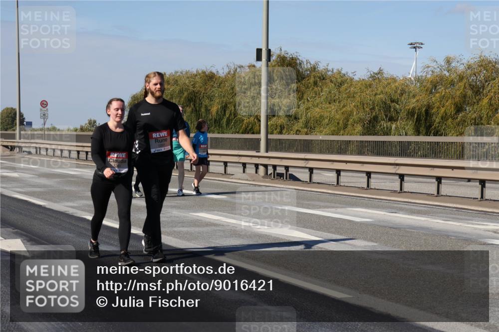 03.10.2025 - Köhlbrandbrückenlauf Julia Fischer http://msf.ph/oto/9016421 03.10.2025 13:18:12 Position 3 5201 meine-sportfotos.de
