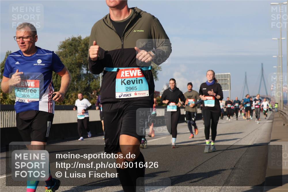 03.10.2025 - Köhlbrandbrückenlauf Luisa Fischer http://msf.ph/oto/9016426 03.10.2025 11:02:03 Position 3 3506, 2965 meine-sportfotos.de