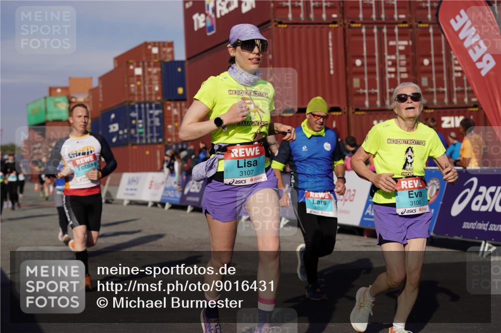 03.10.2025 - Köhlbrandbrückenlauf Michael Burmester http://msf.ph/oto/9016431 03.10.2025 10:15:46 Ziel 1314, 1446, 1529, 1537, 1745, 1796, 1979, 2056, 2155, 2758, 2813, 2816, 2954, 2956, 3106, 3107, 3276, 3580, 3725, 3748, 3816, 3827 meine-sportfotos.de