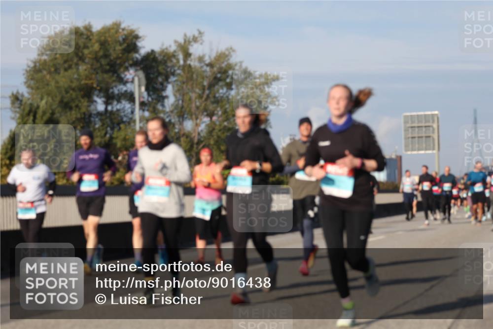 03.10.2025 - Köhlbrandbrückenlauf Luisa Fischer http://msf.ph/oto/9016438 03.10.2025 11:02:04 Position 3  meine-sportfotos.de