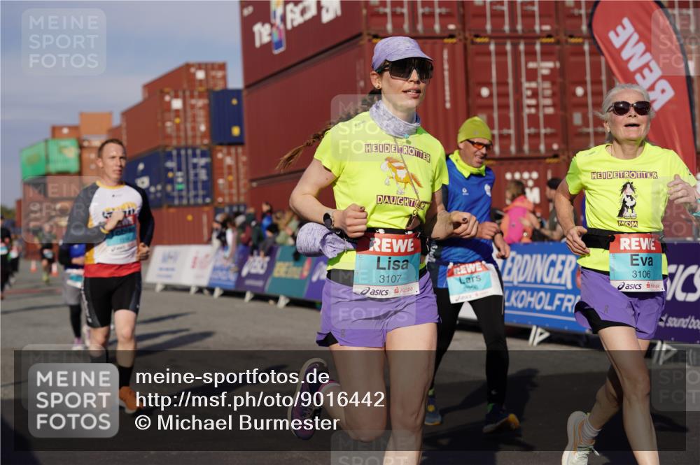 03.10.2025 - Köhlbrandbrückenlauf Michael Burmester http://msf.ph/oto/9016442 03.10.2025 10:15:46 Ziel 1314, 1446, 1529, 1537, 1745, 1796, 1979, 2056, 2155, 2758, 2813, 2816, 2954, 2956, 3106, 3107, 3276, 3580, 3725, 3748, 3816, 3827 meine-sportfotos.de
