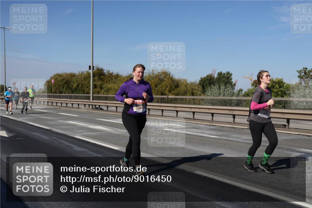 03.10.2025 - Köhlbrandbrückenlauf Julia Fischer http://msf.ph/oto/9016450 03.10.2025 13:18:28 Position 3 5509 meine-sportfotos.de