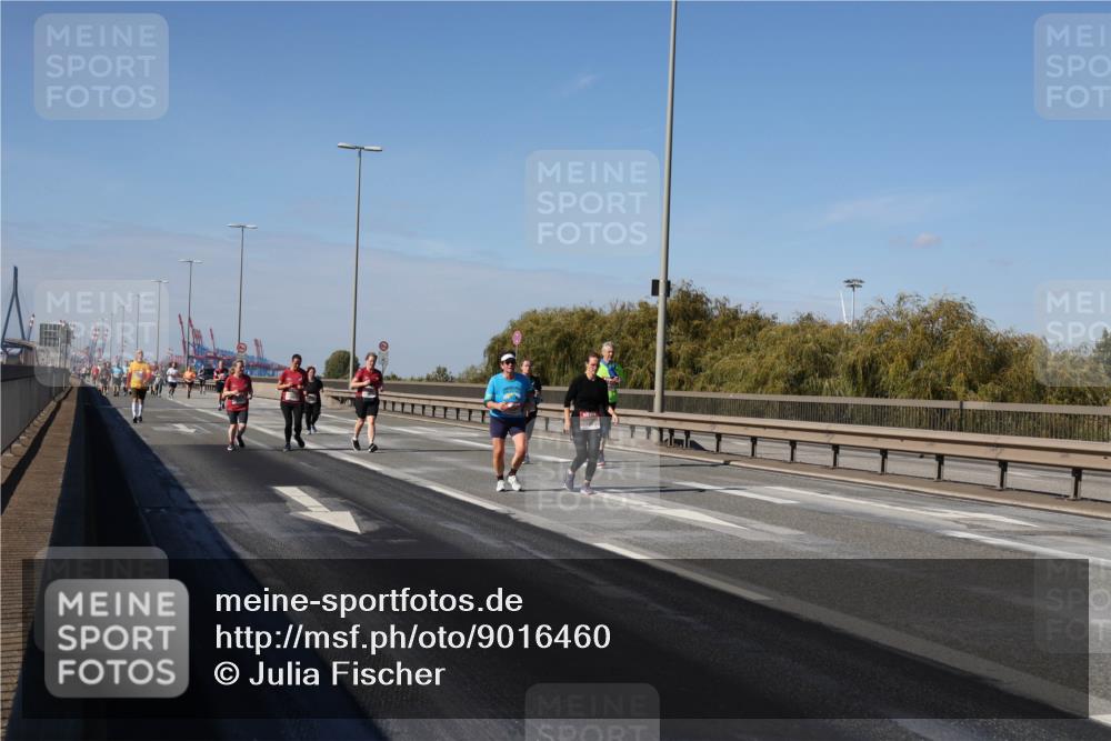 03.10.2025 - Köhlbrandbrückenlauf Julia Fischer http://msf.ph/oto/9016460 03.10.2025 13:18:32 Position 3  meine-sportfotos.de