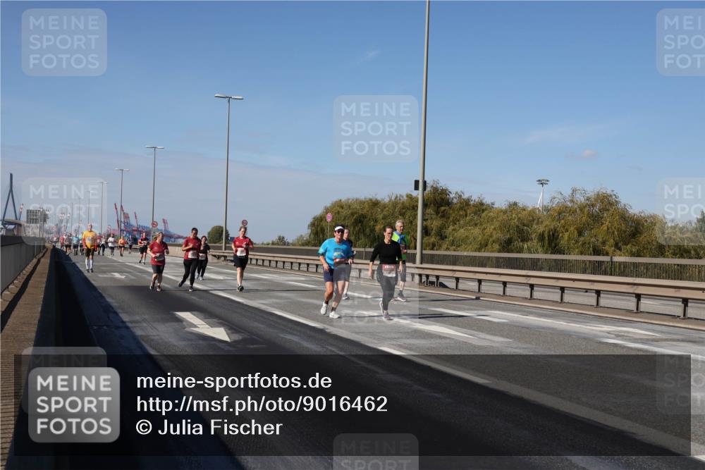 03.10.2025 - Köhlbrandbrückenlauf Julia Fischer http://msf.ph/oto/9016462 03.10.2025 13:18:32 Position 3  meine-sportfotos.de