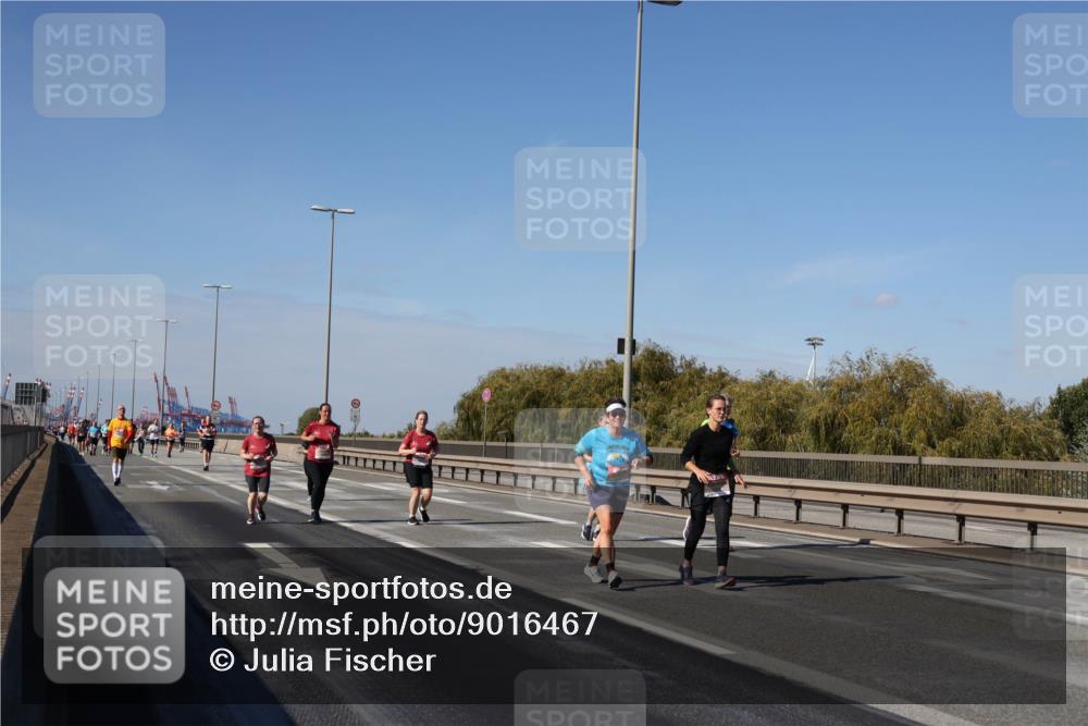 03.10.2025 - Köhlbrandbrückenlauf Julia Fischer http://msf.ph/oto/9016467 03.10.2025 13:18:34 Position 3  meine-sportfotos.de