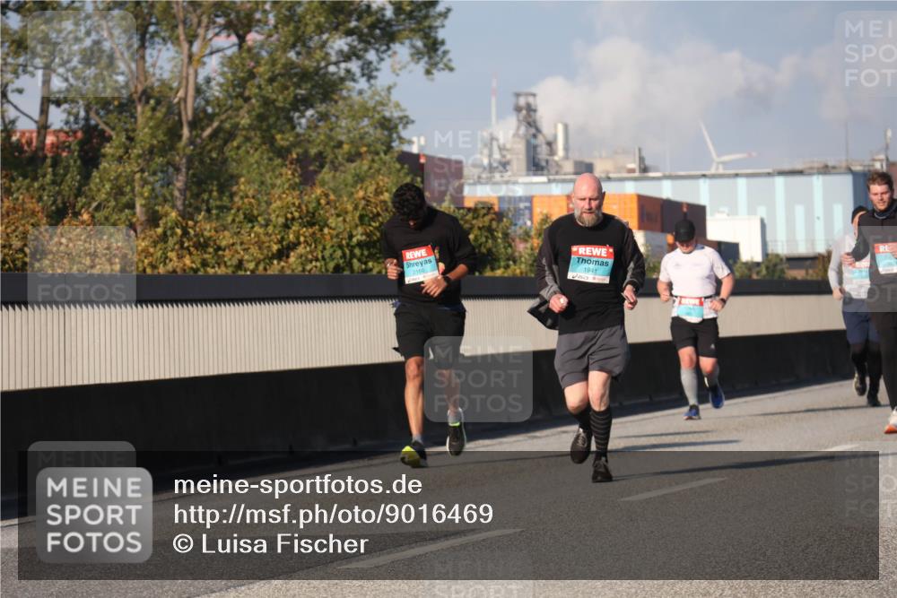 03.10.2025 - Köhlbrandbrückenlauf Luisa Fischer http://msf.ph/oto/9016469 03.10.2025 11:02:07 Position 3 2168, 1941 meine-sportfotos.de