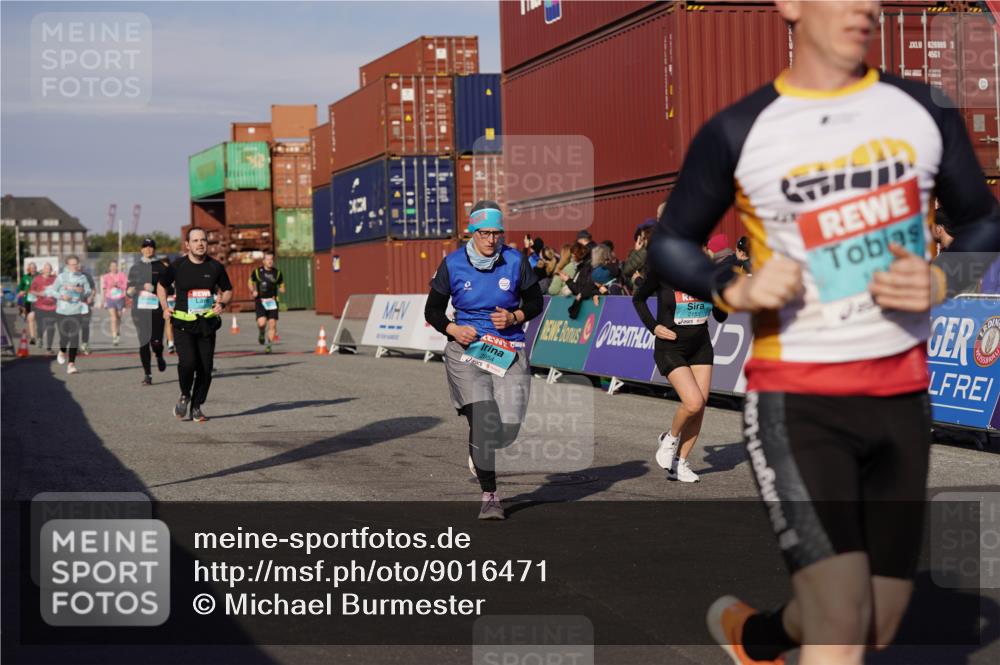 03.10.2025 - Köhlbrandbrückenlauf Michael Burmester http://msf.ph/oto/9016471 03.10.2025 10:15:48 Ziel 1276, 1314, 1446, 1529, 1537, 1745, 1796, 1979, 2056, 2155, 2813, 2954, 2956, 3106, 3107, 3276, 3748, 3816, 3827 meine-sportfotos.de