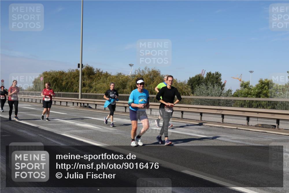 03.10.2025 - Köhlbrandbrückenlauf Julia Fischer http://msf.ph/oto/9016476 03.10.2025 13:18:36 Position 3  meine-sportfotos.de