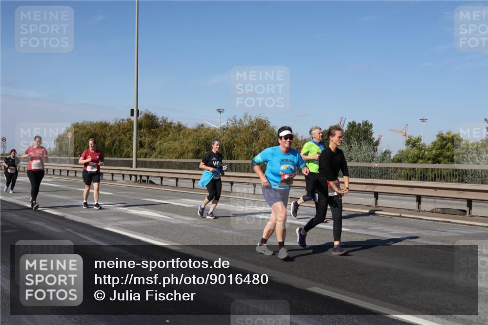 03.10.2025 - Köhlbrandbrückenlauf Julia Fischer http://msf.ph/oto/9016480 03.10.2025 13:18:36 Position 3  meine-sportfotos.de