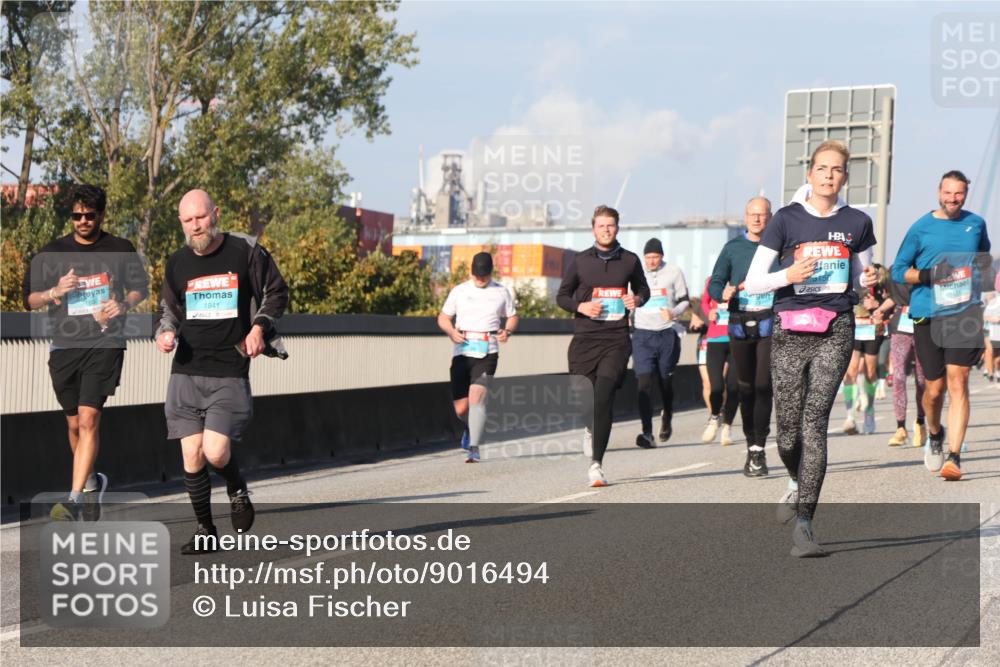 03.10.2025 - Köhlbrandbrückenlauf Luisa Fischer http://msf.ph/oto/9016494 03.10.2025 11:02:10 Position 3 1941, 3150 meine-sportfotos.de
