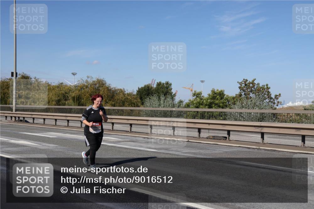 03.10.2025 - Köhlbrandbrückenlauf Julia Fischer http://msf.ph/oto/9016512 03.10.2025 13:18:43 Position 3  meine-sportfotos.de