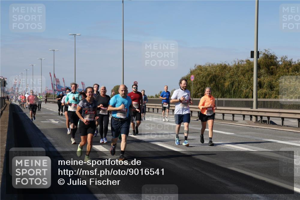 03.10.2025 - Köhlbrandbrückenlauf Julia Fischer http://msf.ph/oto/9016541 03.10.2025 13:18:57 Position 3  meine-sportfotos.de
