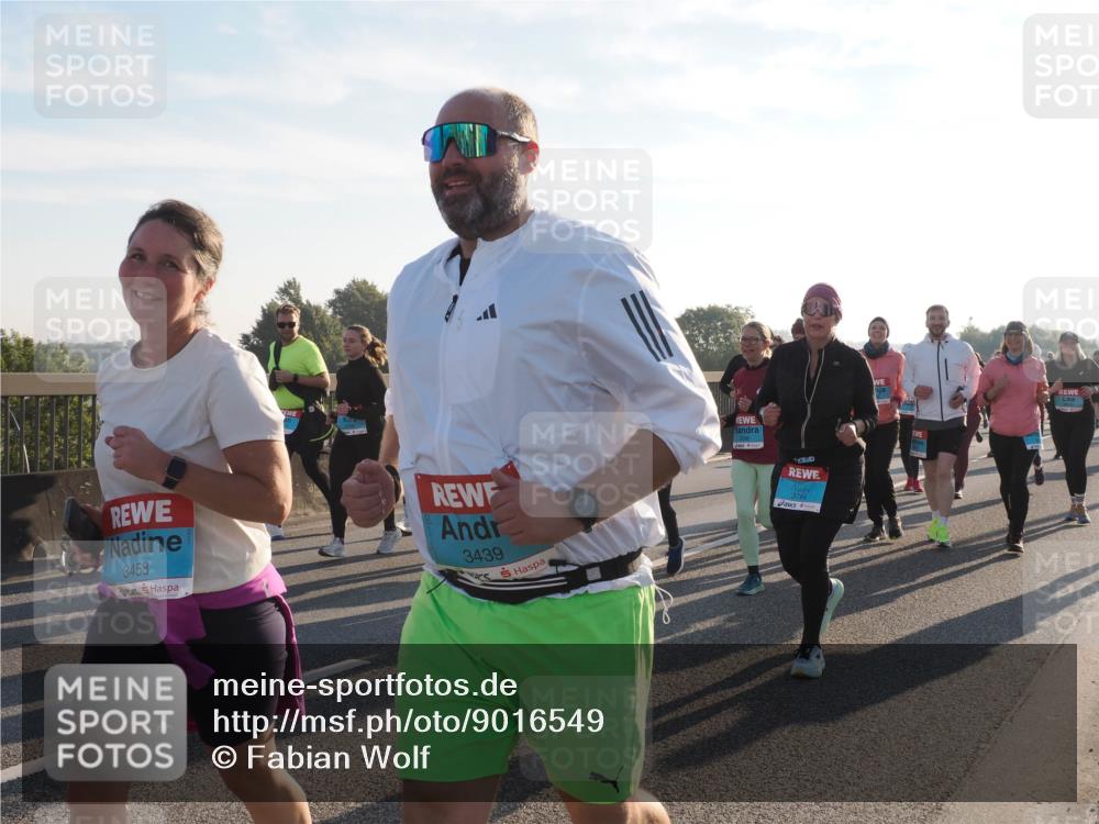 03.10.2025 - Köhlbrandbrückenlauf Fabian Wolf http://msf.ph/oto/9016549 03.10.2025 09:26:06 Position 3 3453, 3439, 3784 meine-sportfotos.de