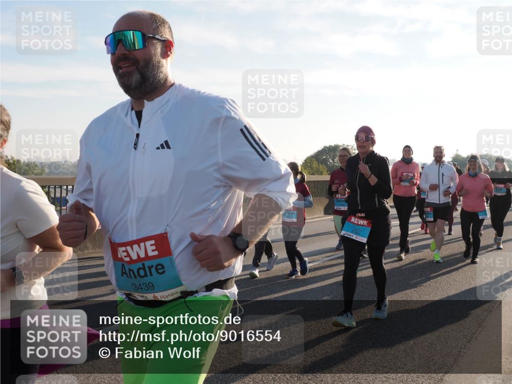 03.10.2025 - Köhlbrandbrückenlauf Fabian Wolf http://msf.ph/oto/9016554 03.10.2025 09:26:06 Position 3 3439, 3784 meine-sportfotos.de