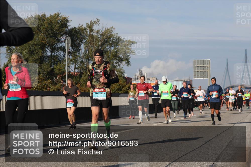 03.10.2025 - Köhlbrandbrückenlauf Luisa Fischer http://msf.ph/oto/9016593 03.10.2025 11:02:20 Position 3 2853, 2413 meine-sportfotos.de