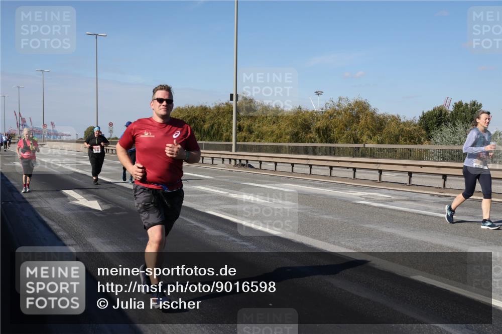 03.10.2025 - Köhlbrandbrückenlauf Julia Fischer http://msf.ph/oto/9016598 03.10.2025 13:19:08 Position 3  meine-sportfotos.de