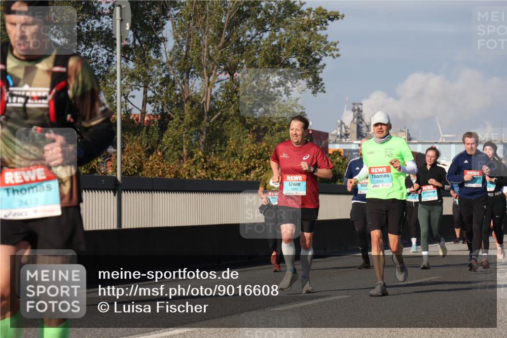 03.10.2025 - Köhlbrandbrückenlauf Luisa Fischer http://msf.ph/oto/9016608 03.10.2025 11:02:21 Position 3 2413, 1883, 3265, 1850 meine-sportfotos.de
