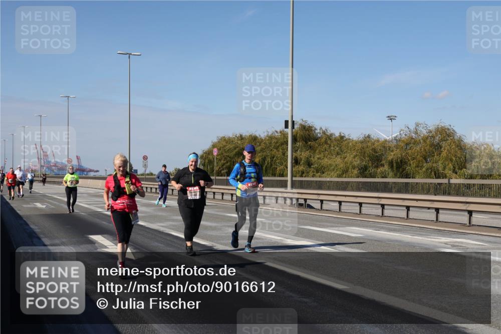 03.10.2025 - Köhlbrandbrückenlauf Julia Fischer http://msf.ph/oto/9016612 03.10.2025 13:19:11 Position 3  meine-sportfotos.de