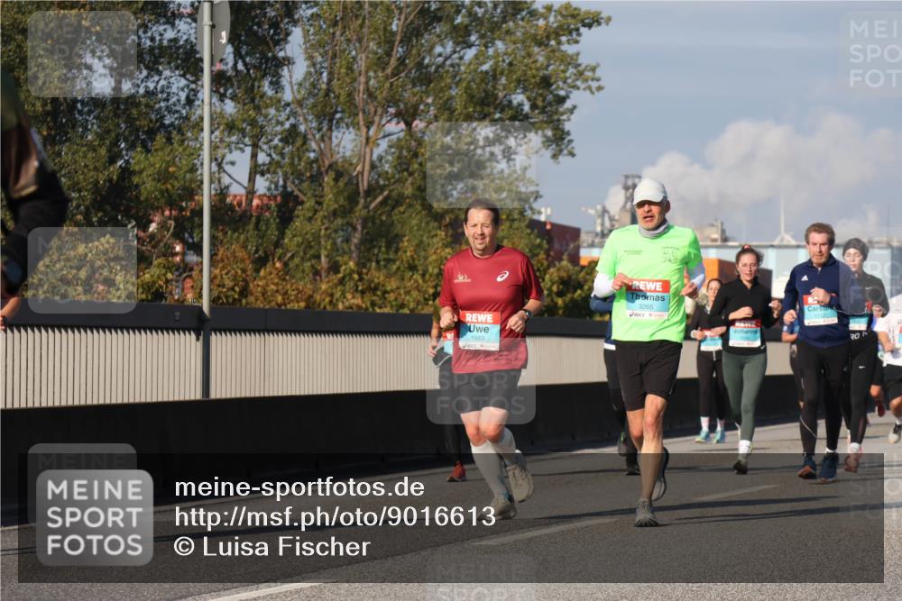03.10.2025 - Köhlbrandbrückenlauf Luisa Fischer http://msf.ph/oto/9016613 03.10.2025 11:02:22 Position 3 1883, 3265, 1712 meine-sportfotos.de