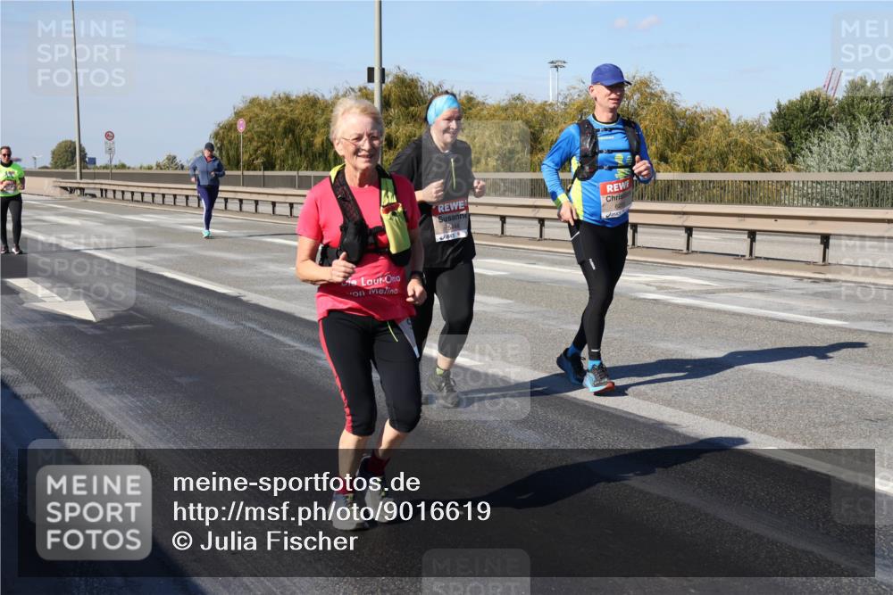 03.10.2025 - Köhlbrandbrückenlauf Julia Fischer http://msf.ph/oto/9016619 03.10.2025 13:19:14 Position 3  meine-sportfotos.de