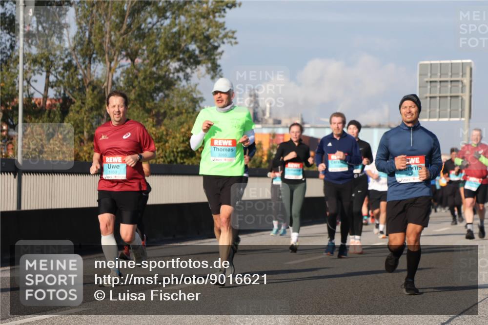 03.10.2025 - Köhlbrandbrückenlauf Luisa Fischer http://msf.ph/oto/9016621 03.10.2025 11:02:22 Position 3 1883, 3265 meine-sportfotos.de