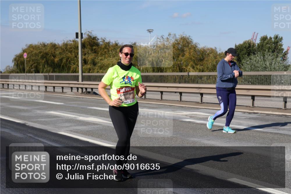 03.10.2025 - Köhlbrandbrückenlauf Julia Fischer http://msf.ph/oto/9016635 03.10.2025 13:19:21 Position 3 5484 meine-sportfotos.de