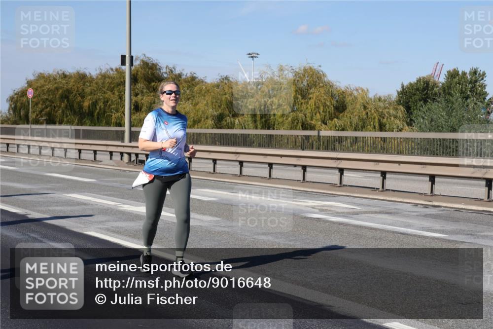 03.10.2025 - Köhlbrandbrückenlauf Julia Fischer http://msf.ph/oto/9016648 03.10.2025 13:19:30 Position 3  meine-sportfotos.de
