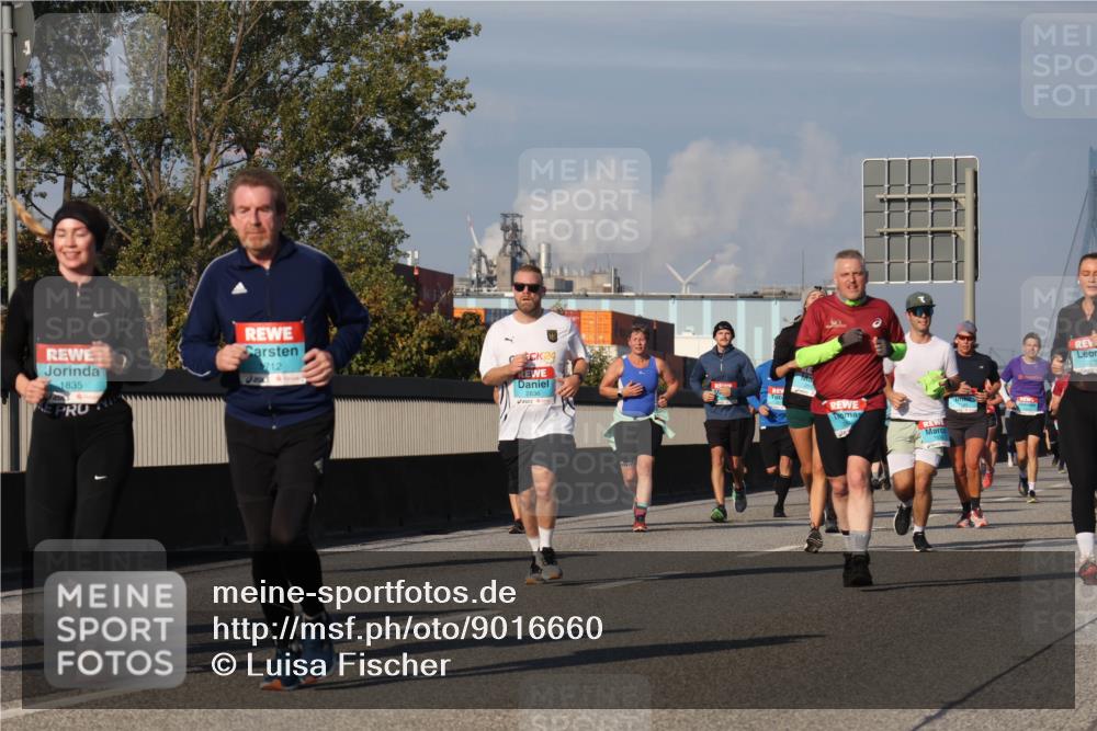 03.10.2025 - Köhlbrandbrückenlauf Luisa Fischer http://msf.ph/oto/9016660 03.10.2025 11:02:26 Position 3 1835, 712, 24 meine-sportfotos.de
