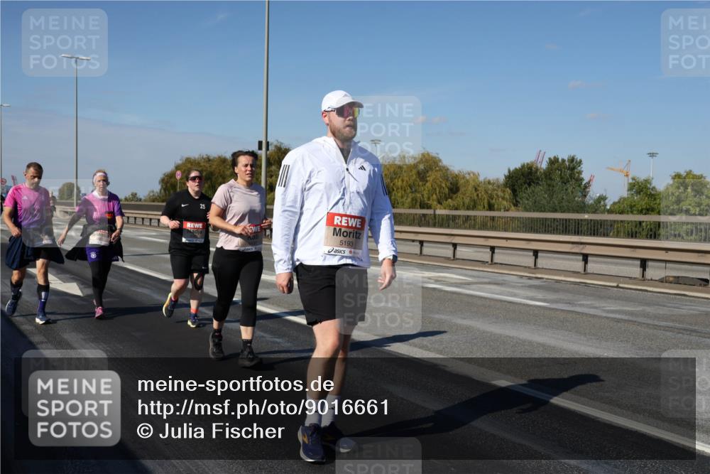 03.10.2025 - Köhlbrandbrückenlauf Julia Fischer http://msf.ph/oto/9016661 03.10.2025 13:19:35 Position 3 25, 5193 meine-sportfotos.de
