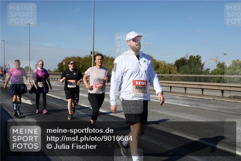 03.10.2025 - Köhlbrandbrückenlauf Julia Fischer http://msf.ph/oto/9016664 03.10.2025 13:19:35 Position 3 25, 6437, 5193 meine-sportfotos.de