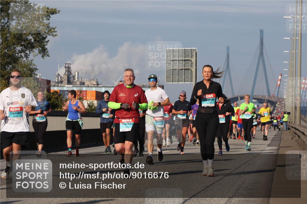 03.10.2025 - Köhlbrandbrückenlauf Luisa Fischer http://msf.ph/oto/9016676 03.10.2025 11:02:28 Position 3 2836, 2800, 1938, 2270 meine-sportfotos.de