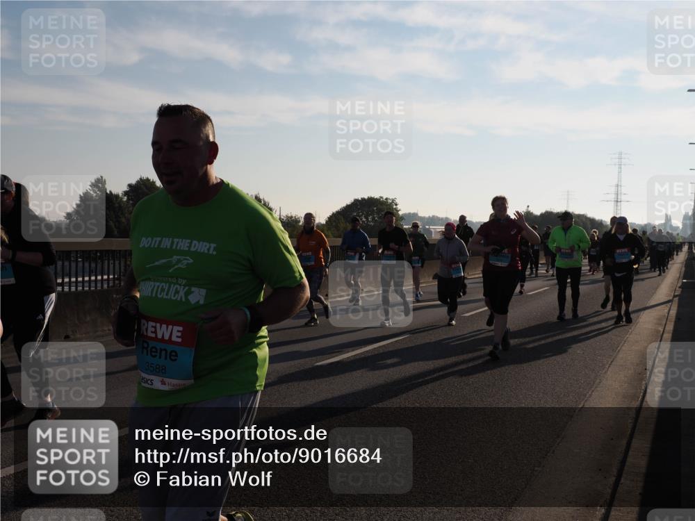 03.10.2025 - Köhlbrandbrückenlauf Fabian Wolf http://msf.ph/oto/9016684 03.10.2025 09:26:15 Position 3 3588 meine-sportfotos.de