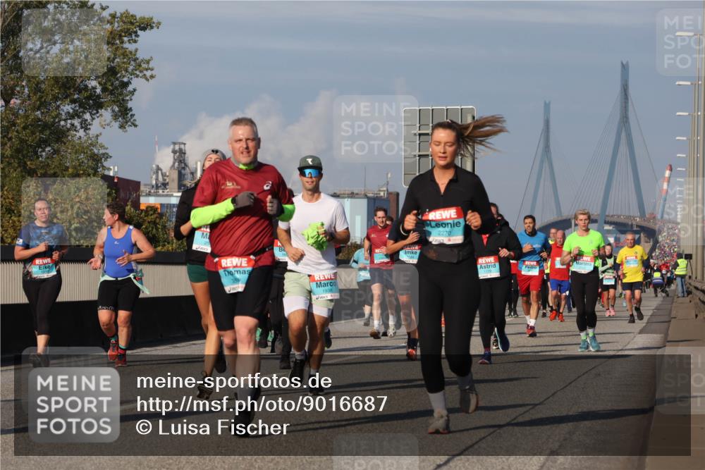 03.10.2025 - Köhlbrandbrückenlauf Luisa Fischer http://msf.ph/oto/9016687 03.10.2025 11:02:29 Position 3 25, 410, 1938, 2270, 1778 meine-sportfotos.de
