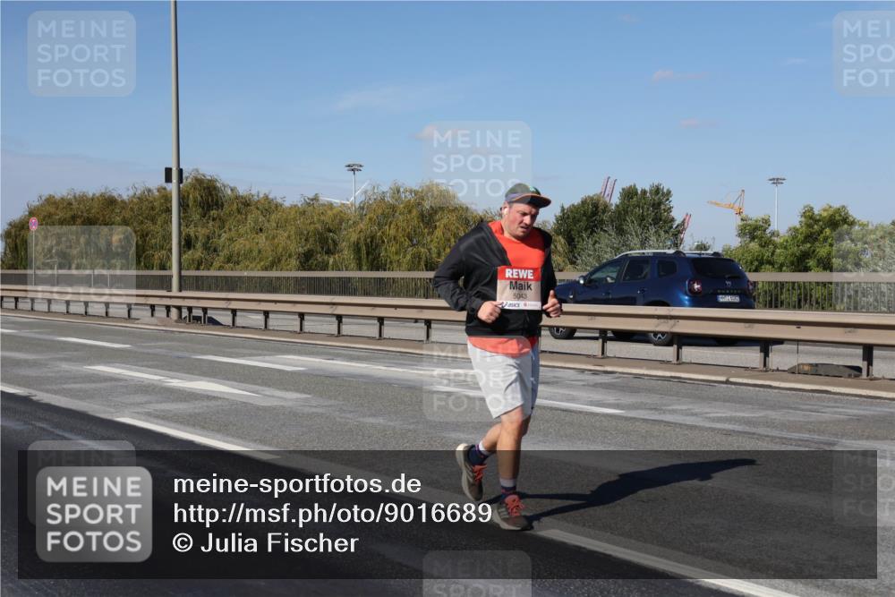 03.10.2025 - Köhlbrandbrückenlauf Julia Fischer http://msf.ph/oto/9016689 03.10.2025 13:19:41 Position 3 5043 meine-sportfotos.de