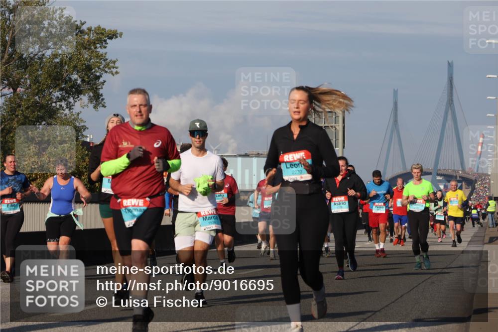 03.10.2025 - Köhlbrandbrückenlauf Luisa Fischer http://msf.ph/oto/9016695 03.10.2025 11:02:30 Position 3  meine-sportfotos.de