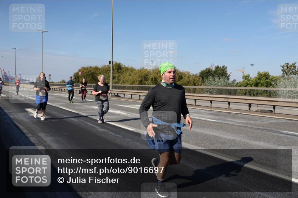 03.10.2025 - Köhlbrandbrückenlauf Julia Fischer http://msf.ph/oto/9016697 03.10.2025 13:19:46 Position 3  meine-sportfotos.de