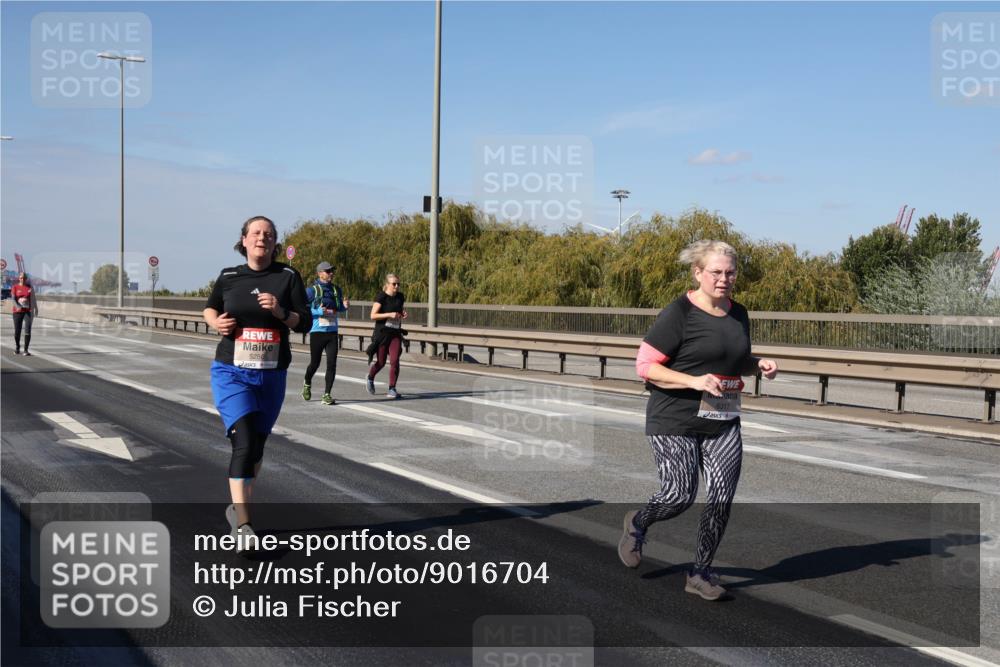 03.10.2025 - Köhlbrandbrückenlauf Julia Fischer http://msf.ph/oto/9016704 03.10.2025 13:19:48 Position 3  meine-sportfotos.de